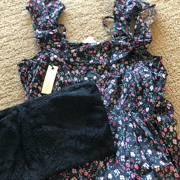 Lovers and Friends Wrap Dress Lace Bralette Floral - Picture 5 of 6